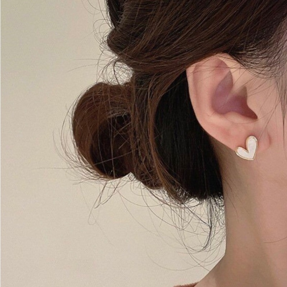 #33 Heart Earrings